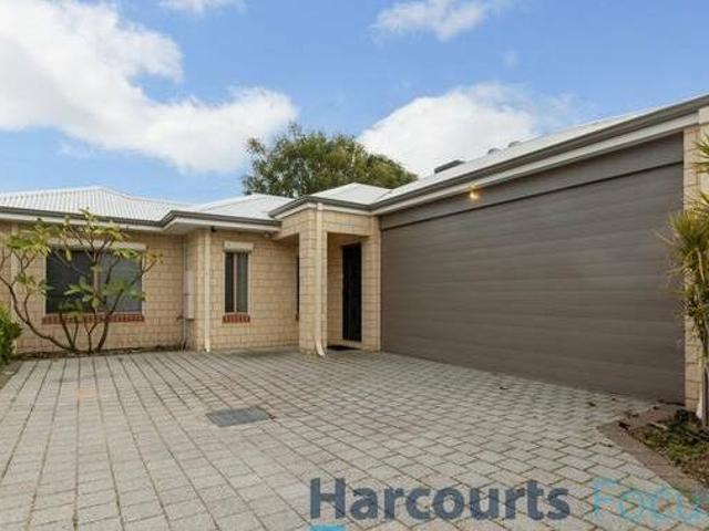 WELL APPOINTED MODERN VILLA IN HEART OF KELMSCOTT
