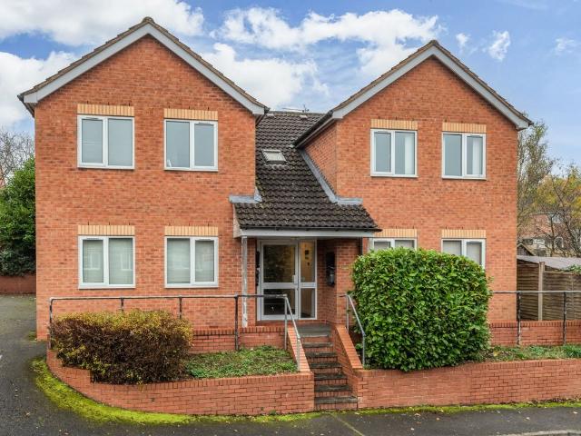 Well Close, Crabbs Cross, Worcestershire, Redditch B97, 1 bed flat to rent, £795 pcm | PrimeLocation