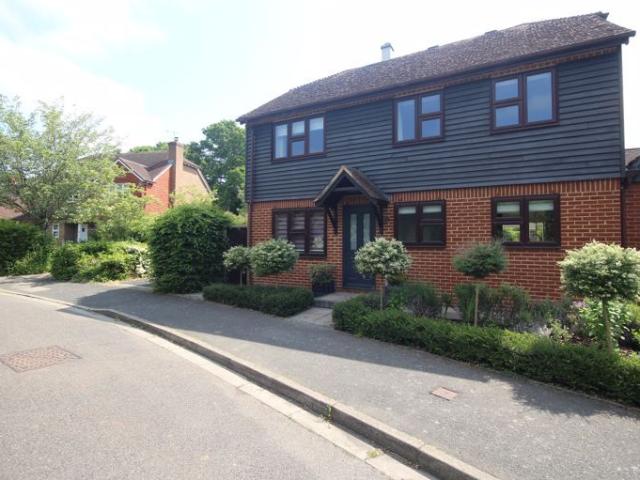 Well Close, Leigh TN11, 4 bed detached house to rent, £2,900 pcm | PrimeLocation
