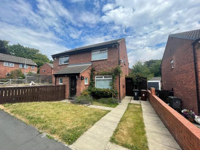 Well Close Rise, Woodhouse, Leeds LS7, 2 bed semi detached house to rent, £1,395 pcm | PrimeLocation