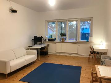 Well connected cozy family two bedroom flat with beautiful garden, Berlin Amsterdam Apartments for Rent