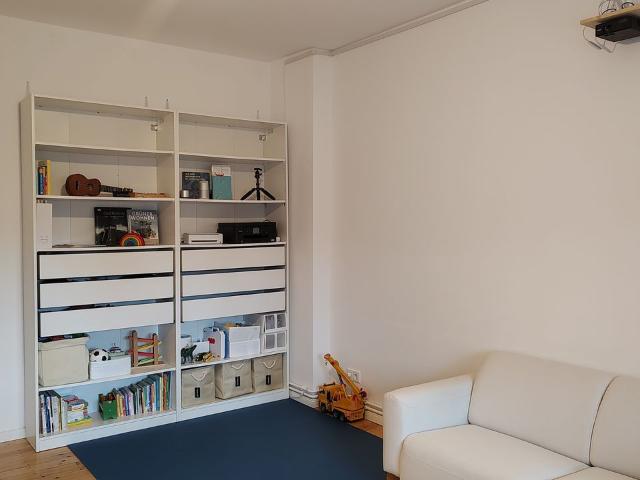 Well connected cozy family two bedroom flat with beautiful garden, Berlin Amsterdam Apartments for Rent