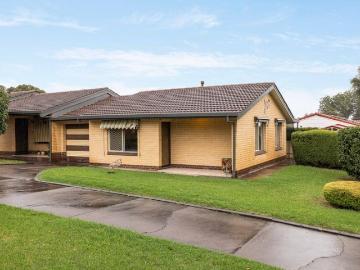 Pasadena, Adelaide, South Australia - Parking