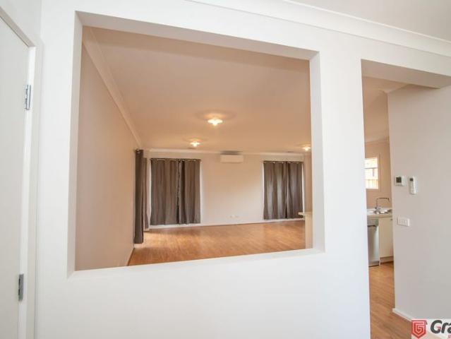 WELL DESIGNED DOUBLE STOREY HOUSE IN A PRIME LOCATION IN CLYDEVALE