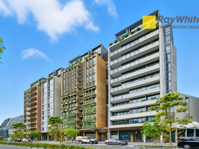 Strata report available | Well Designed 2 Bedroom Apartment in Prime Green Square Location