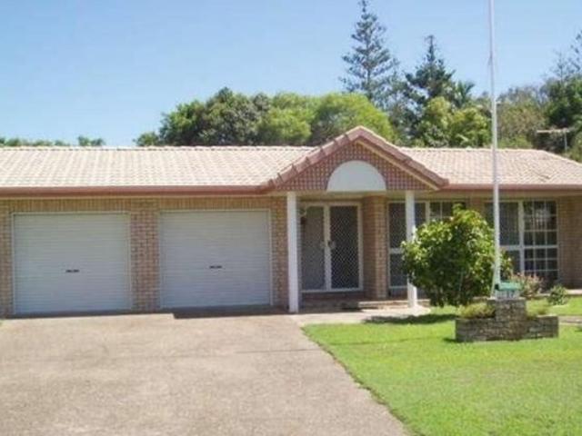Well established family home close to beach