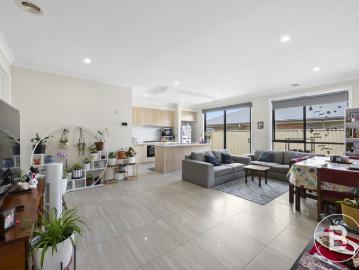 WELL ESTABLISHED FAMILY HOME IN WINTER VALLEY