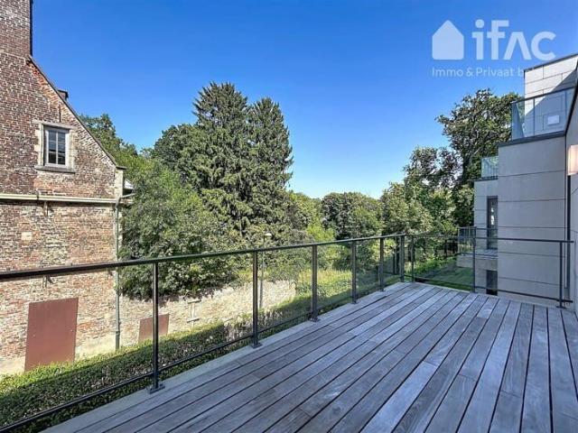 Well finished 2 bedroom apartment with beatiful view