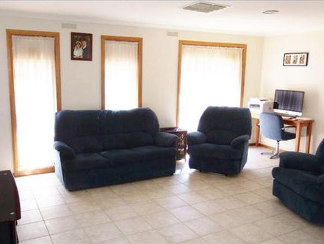 Well kept 4 Bedroom House