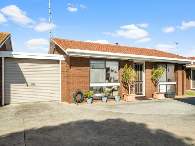 WELL KEPT HOME WITH A WELCOMING FEEL