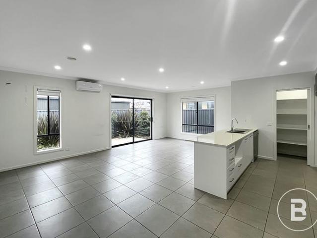 WELL KEPT HOME IN SOUGHT AFTER BALLYMANUS ESTATE