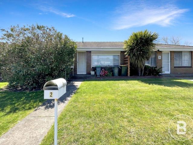 WELL KEPT ONE BEDROOM UNIT IN WENDOUREE LOCALE