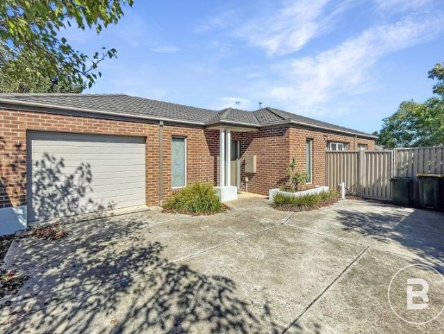 WELL KEPT THRE BEDROOM HOME IN POPULAR ALFREDTON LOCALE