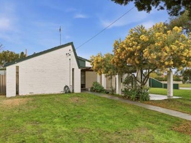 Well kept three bedroom home