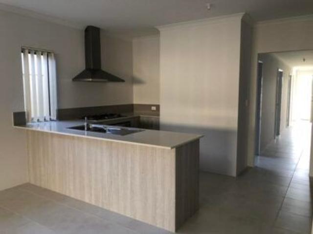 Well Located 3x1 Home Close to Primary School and Transport