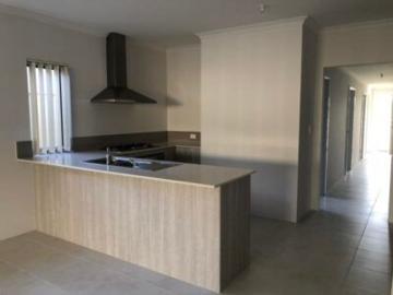 Well Located 3x1 Home Close to Primary School and Transport