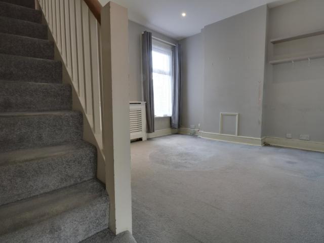 Well located 2 Bed Property