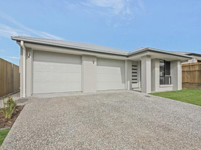 Well Located 2 Bedroom Unit in Quiet Park Ridge Street