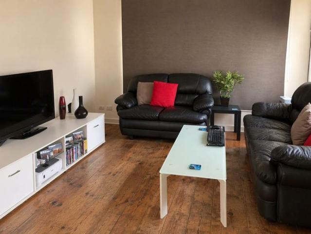 Well Located 2 BEDROOM UNIT in the Heart of Seaton!