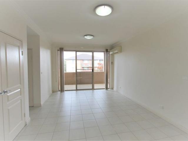 Well Located Apartment Offering Comfort & Everyday Convenience