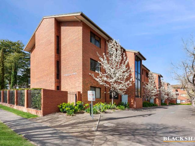 Well Located Apartment in the Popular Kingston Pines Complex