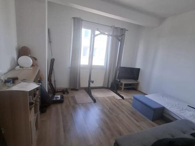 Well located small apartment on rent