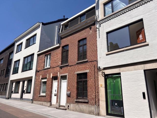 Well located, renovated 3 bedroom home for rent