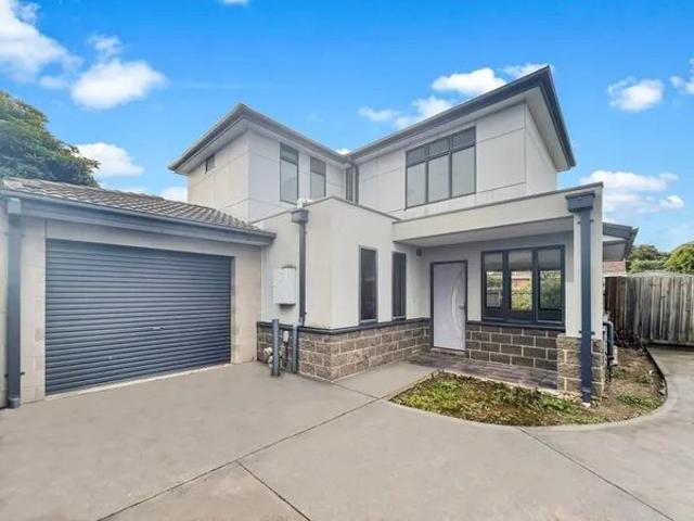 Well Located Townhouse Perfect For Families