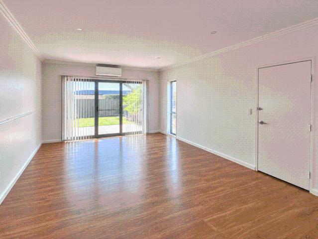 Well Located Two Bedroom Unit!