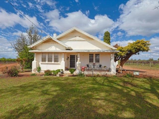 Well Loved Californian Bungalow