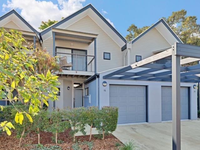 Well Positioned 3 bedroom Townhouse in Wellington Point