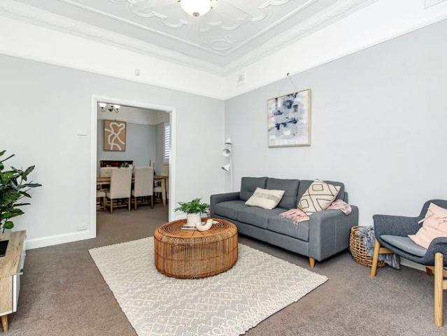 Well Positioned Family Cottage