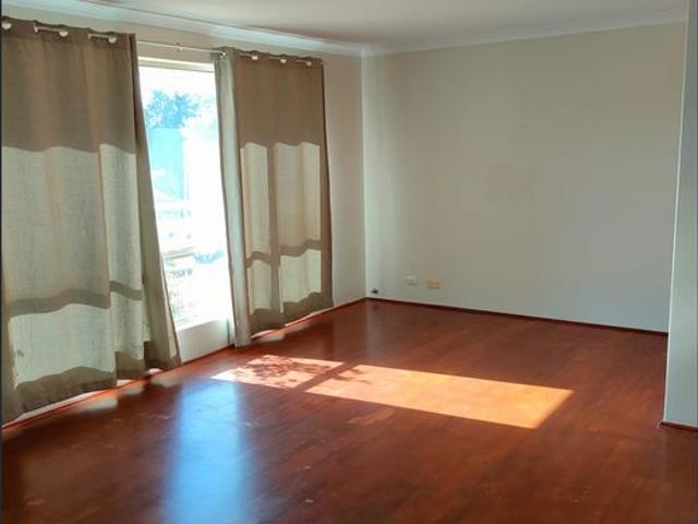 Well positioned family home in a well established suburb