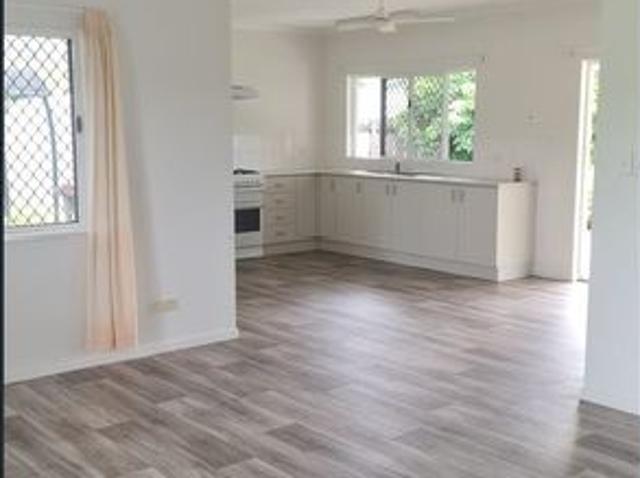Well Positioned Home in Bentley Park With Solar