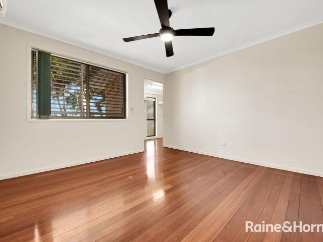 Well Positioned Telina Home with Room to Move!