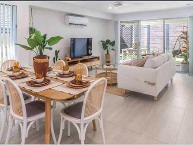 Well Presented 4 Bedroom House!