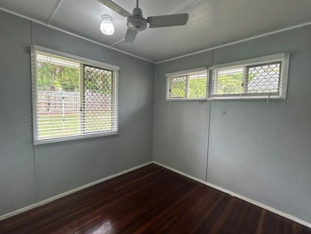 WELL PRESENTED 4 BEDROOM HOME WITH SPACIOUS FULLY FENCED YARD