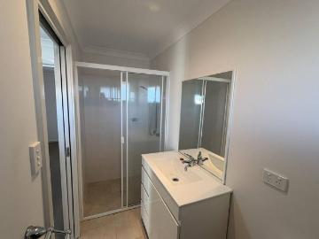 WELL PRESENTED 1 BEDROOM TOWNHOUSE IN A CONVENIENT LOCATION