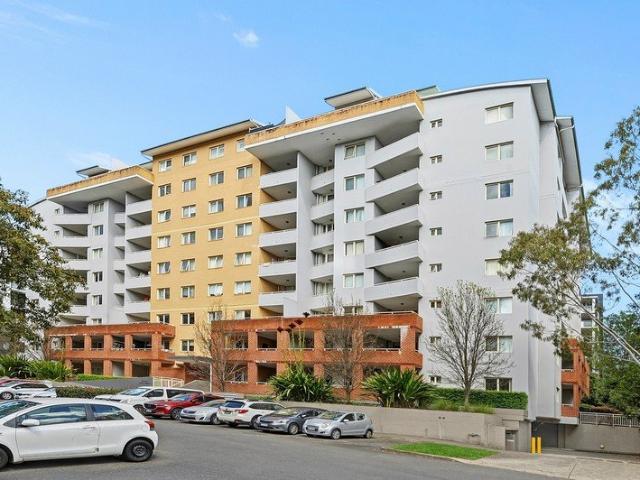 Well Presented 2 Bedroom Apartment