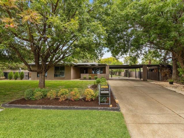 Well Presented 3 Bedroom, 1 Bathroom Home