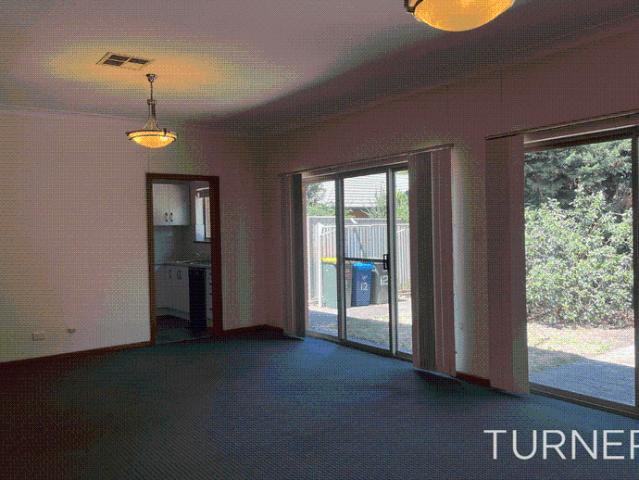 Well presented 3 bedroom courtyard home