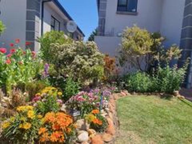well presented 3 bedroom duplex