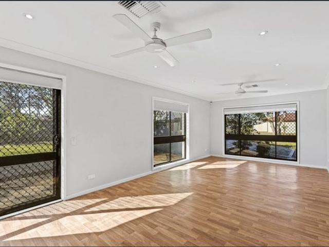 Well Presented 3 bedroom home with Exceptional Garage & Workshop!