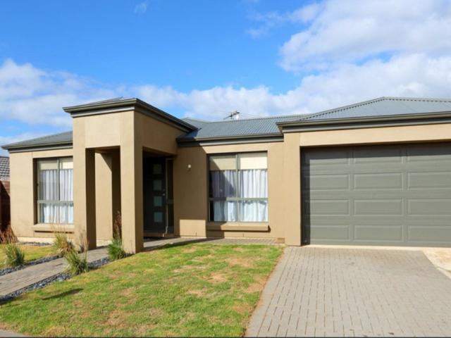 Well Presented 3 Bedroom Home in Hackham