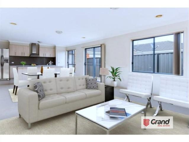 WELL PRESENTED 3 BEDROOM HOME IN PAKENHAM FOR A COMPETITIVE PRICE !
