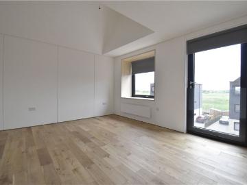 Well presented 3 bedroom semi detached house situated within the growing community of Northstowe. Driveway parking. Highly efficient electric heating. Unfurnished