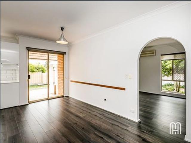 Well Presented 3 Bedroom Villa in Great Scarborough Location!