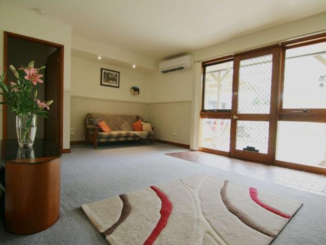 WELL PRESENTED THREE BEDROOM HOME IN A GREAT LOCATION