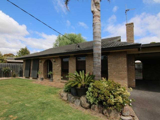 WELL PRESENTED THREE BEDROOM HOME IN A GREAT LOCATION