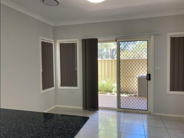 Well Presented Three Bedroom, Two Bathroom Duplex